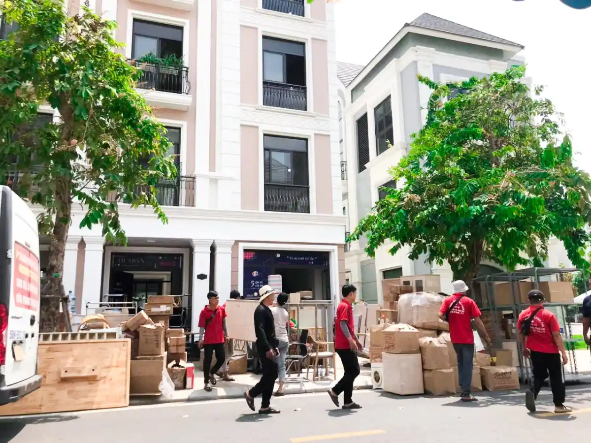 tập kết tại địa điểm mới