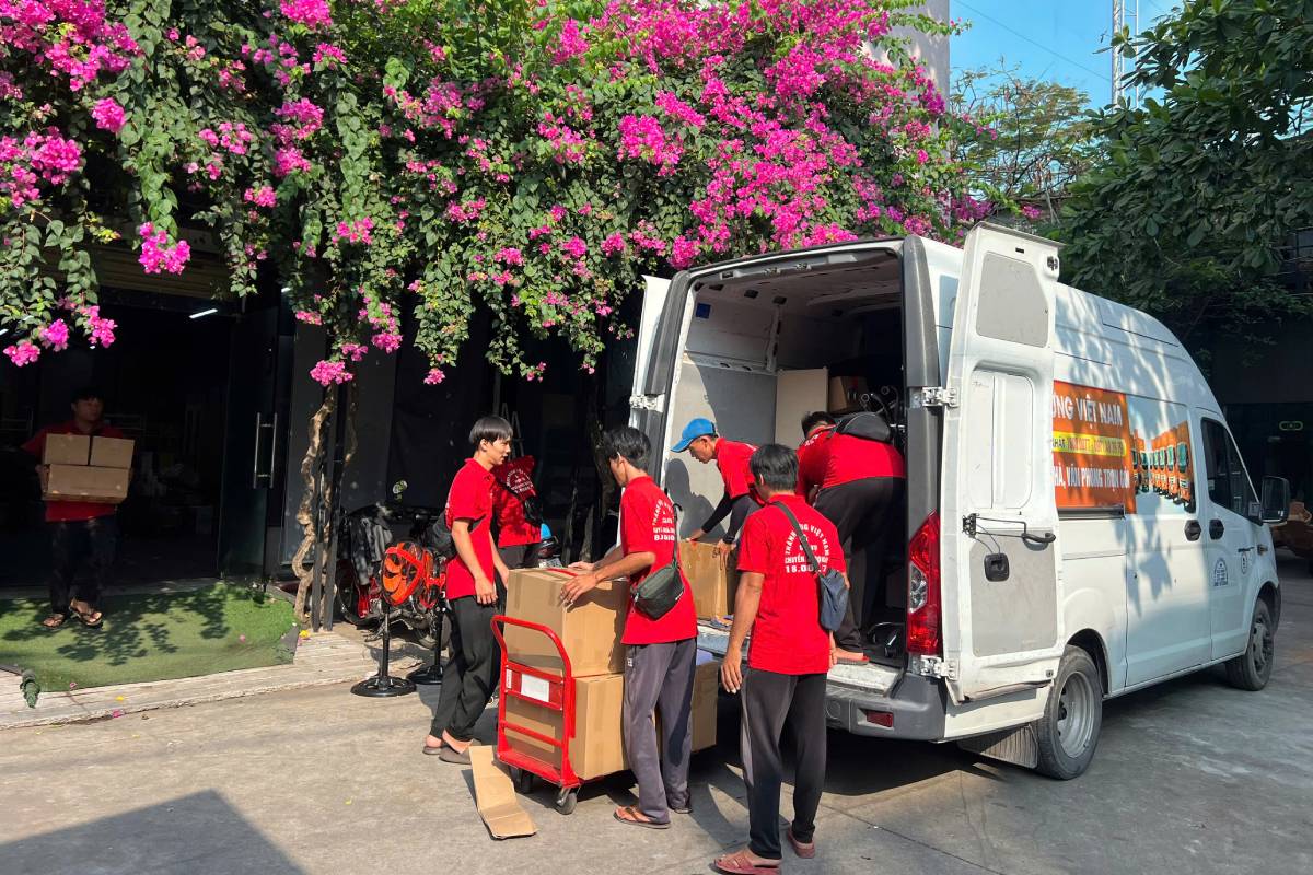 sắp xếp tối ưu diện tích khoang xe tải