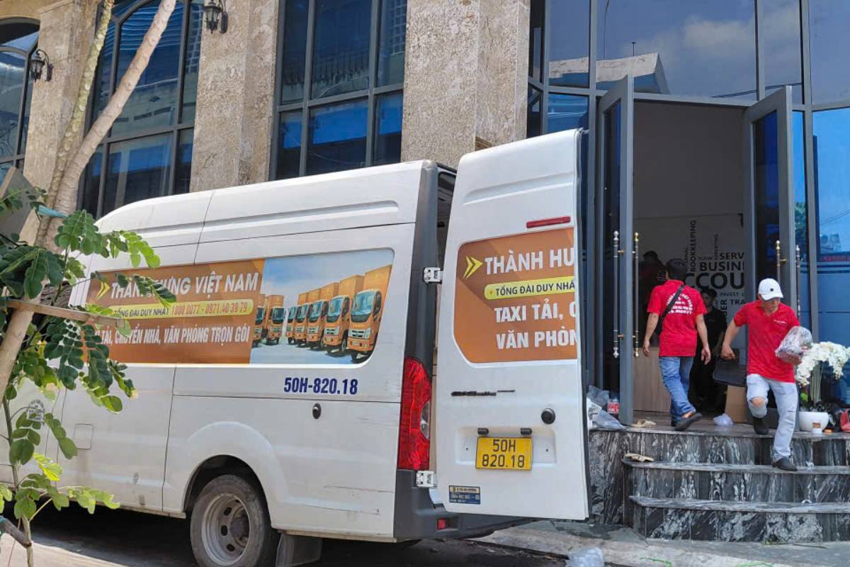 xe van 1 tấn