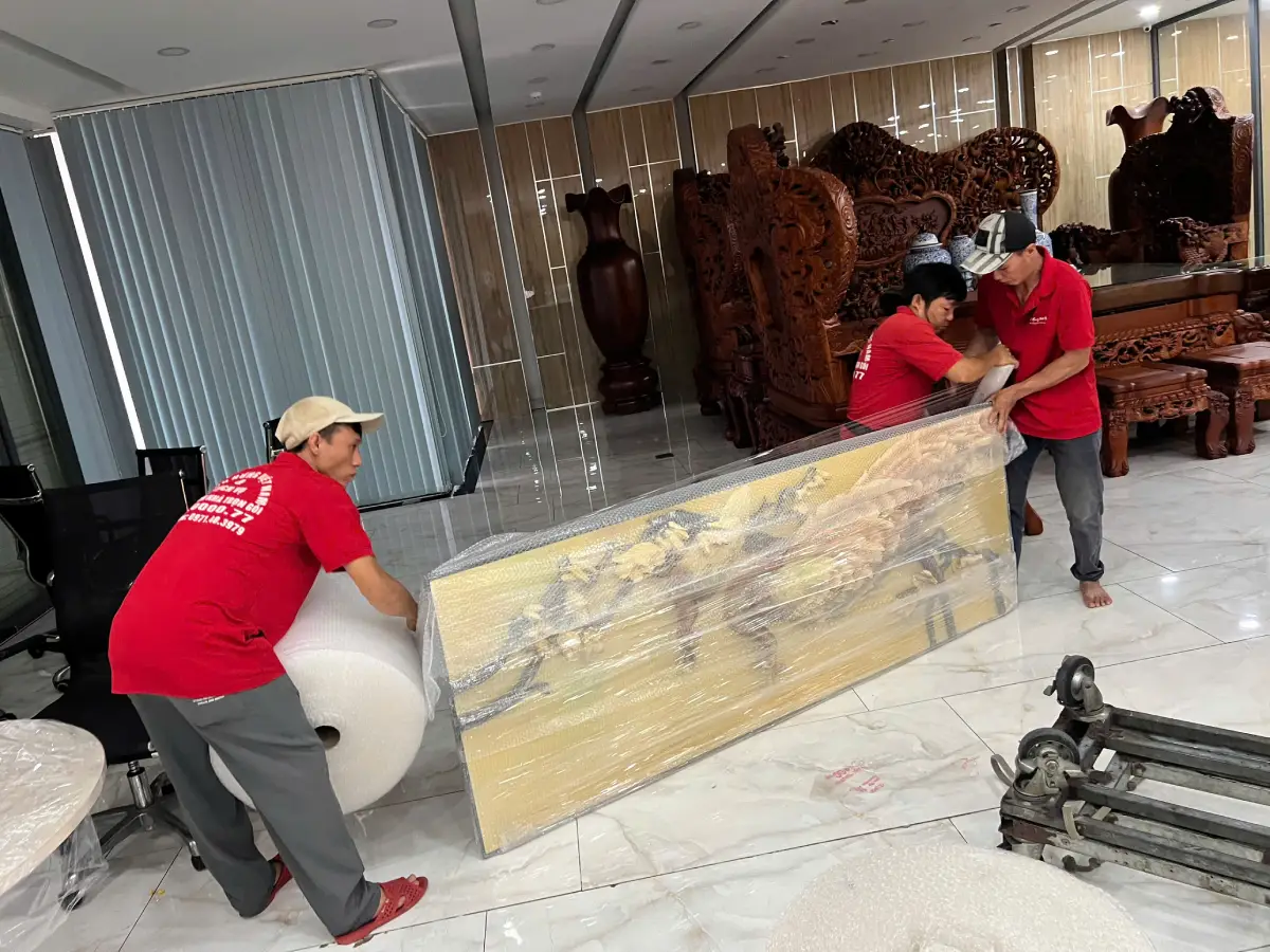đóng gói tranh và đồ nội thất gỗ